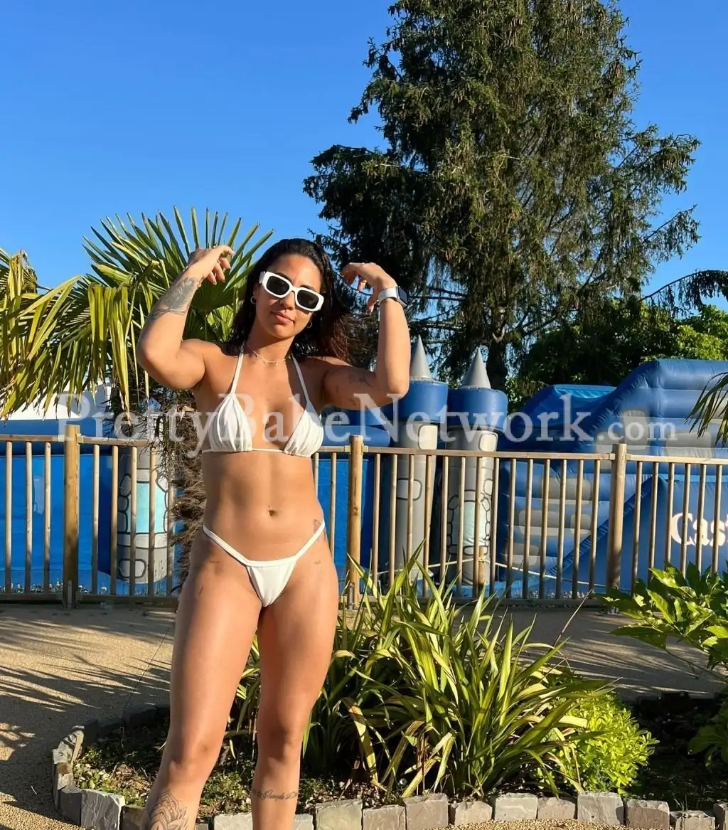 Budget-Friendly Escort & Beautiful Girl Jenifer in Your City from the Czech Republic